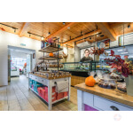 Ξύλινα τραπέζια